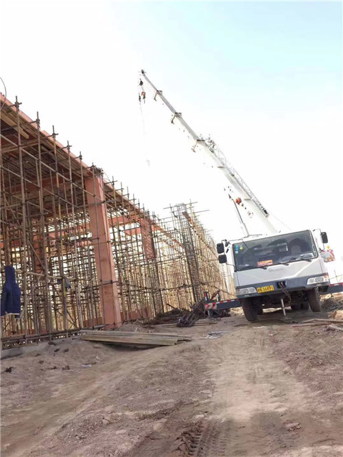 玛纳斯县25 吨、50 吨吊车怎么选？多大重量 / 半径适合对应车型？